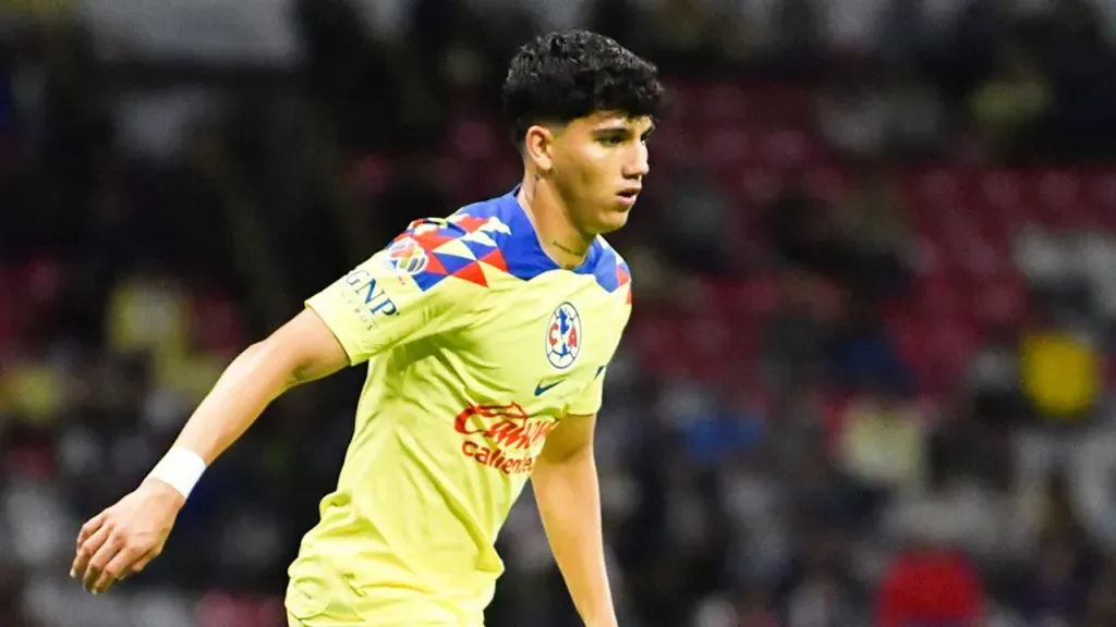 Kevin Álvarez se estrena como goleador del América - Imago 7