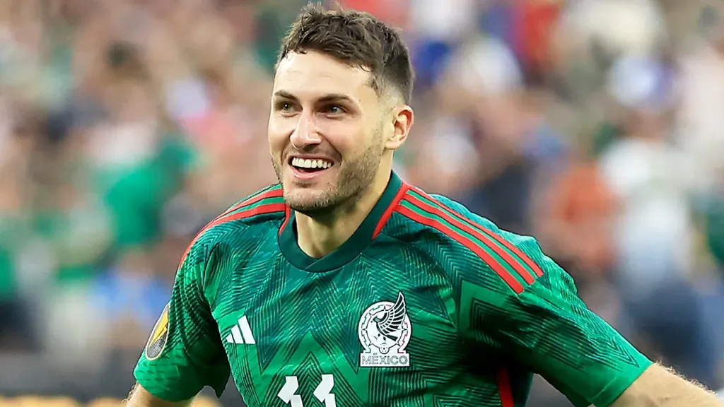 Santiago Giménez es el mexicano más caro de la historia – Getty Images