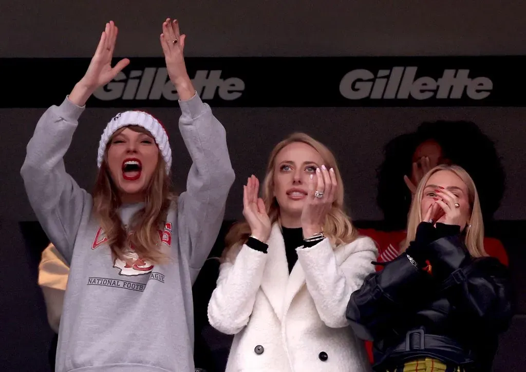 Taylor Swift, Brittany Mahomes y Ashley Avignone. Foto: Getty Images