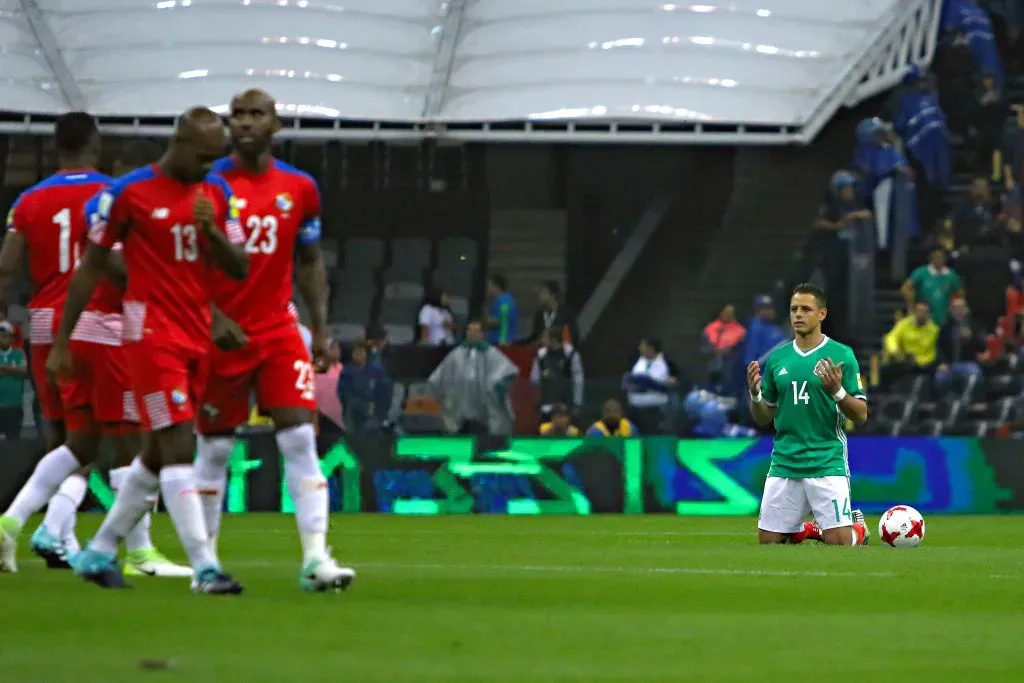 Chicharito, con la playera de la Selección Mexicana. | Imago7