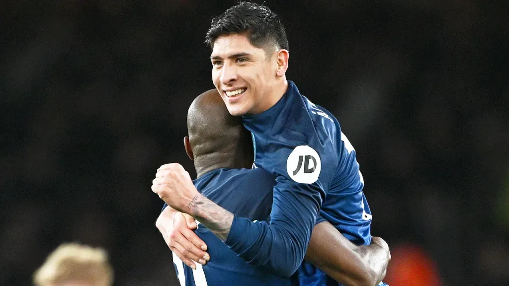 Edson Álvarez anuncia su regreso con el West Ham tras lesión – Getty Images