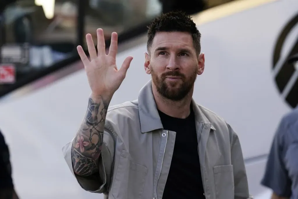 Messi llegó por su propia cuenta al DRV PNK Stadium. | Getty Images