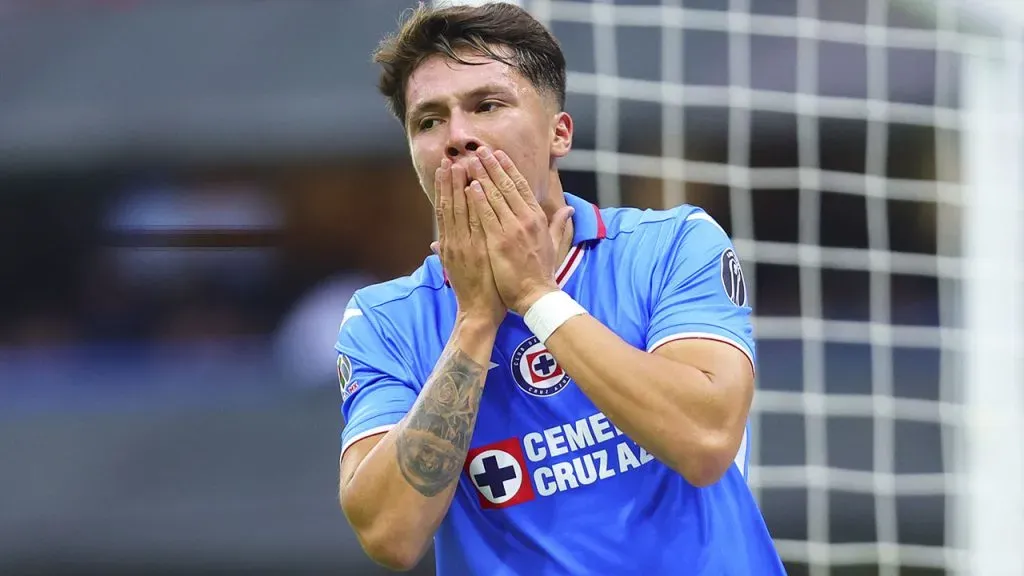 Cruz Azul recibe diagnóstico de Rodrigo Huescas – Getty Images