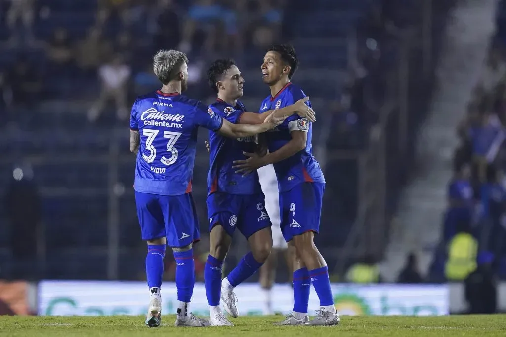 cruz azul rayados