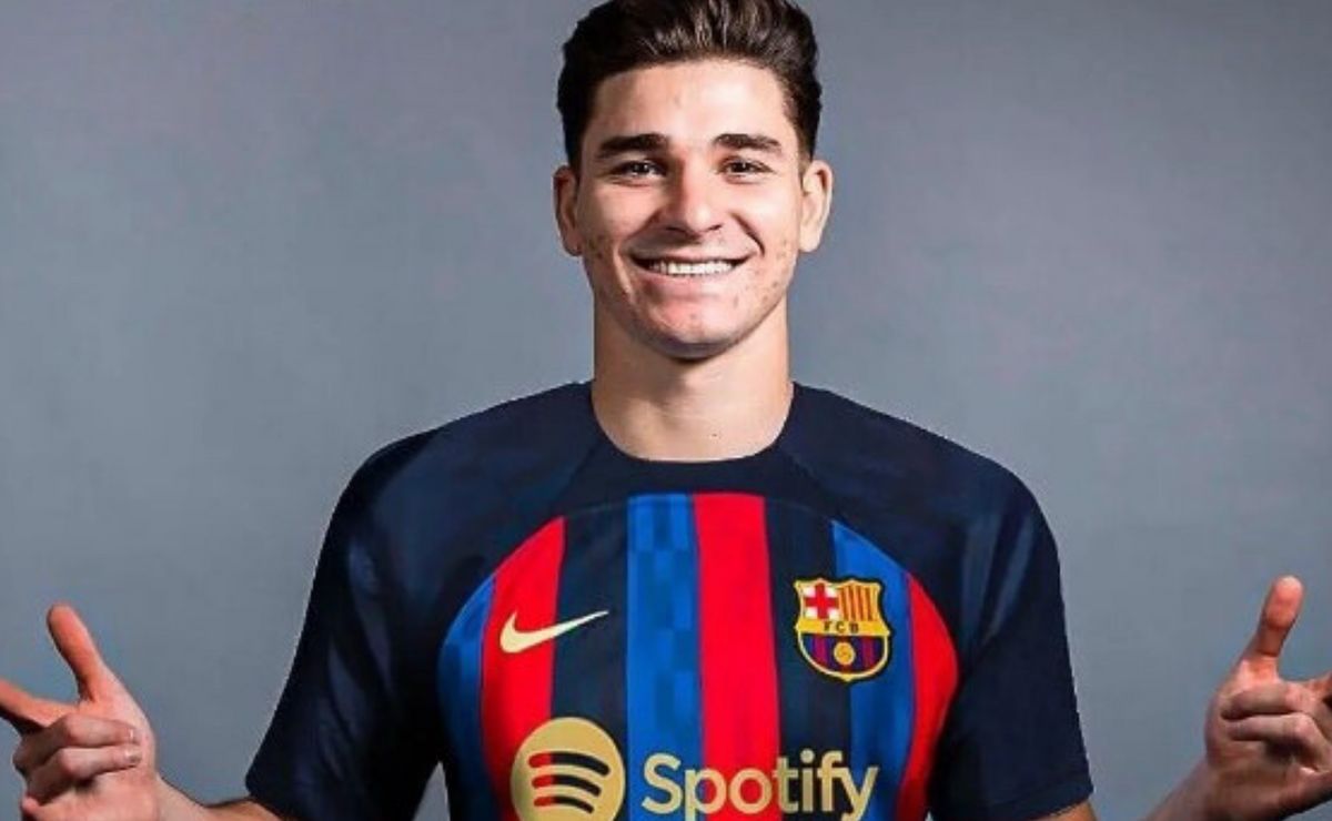 Mercado De Pases Barcelona Tras Los Pasos De Juli n lvarez La mercado-de-pases-barcelona-tras-los-pasos-de-juli-n-lvarez-la