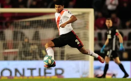 El paraguayo levantó mucho el nivel y demostró que sabe jugar en línea de tres o de cuatro.