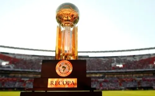 Riveralzó la RecopaSudamericana en los años 2015 y 2016