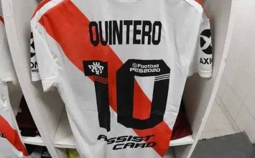 La 10 de Juanfer, en el vestuario antes del partido ante Almagro.