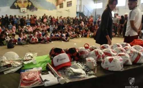 Los materiales que fueron donados a la escuela. (Foto: Prensa River)
