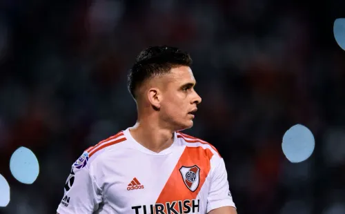 Muy probablemente, Rafa comparta la dupla de ataque con Matías Suárez.