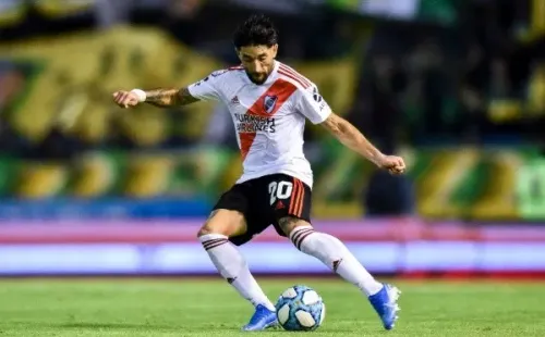 Casco podría pasar a la línea de volantes y Angileri ocuparía su puesto original.