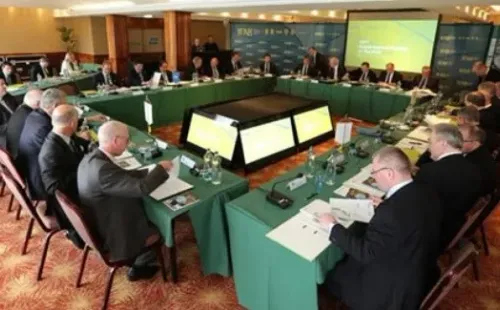 La IFAB se reunió en Belfast en febrero pasado para definir las modificaciones