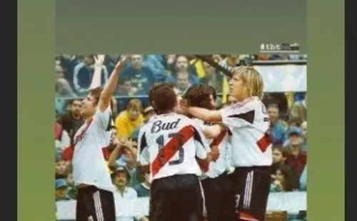 Cavenaghi replicó una historia de Maxi López