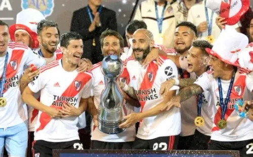 Leo y Javi levantando juntos la Copa Argentina 2019, el último título conseguido hasta el momento (Archivo)