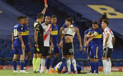 El momento en el que Tello expulsó a Casco en el último Superclásico (Getty)