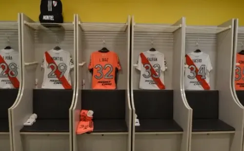 vestuario river boca