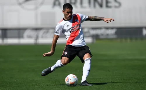 Alex Vigo fue el lateral derecho titular en Reserva. (Foto: Prensa River).