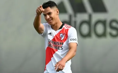 Londoño cerró el 2021 con un doblete a Defensa y Justicia y otro tanto a Atlético Tucumán. (Foto: Prensa River).