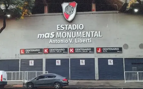 Así quedaría el estadio con el naming (Montaje LPM)