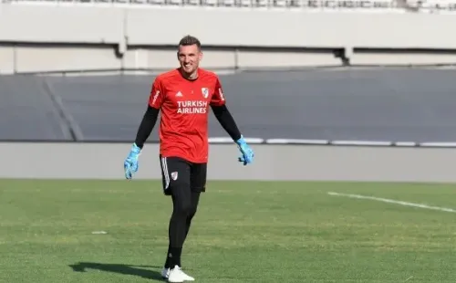 Franco Armani durante el entrenamiento de River de este sábado (Prensa River Plate)