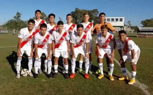 La Séptima, sin el Diablito Echeverri, venció al Tiburón (Foto: @RiverClub1901)
