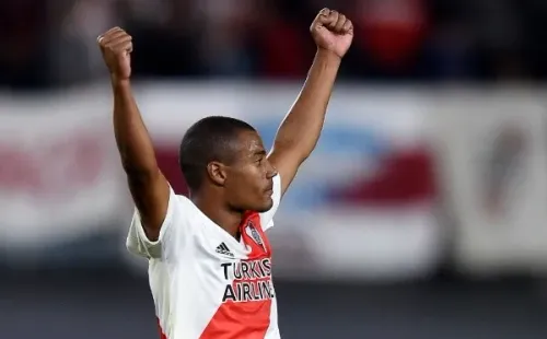 De la Cruz tiene contrato con River hasta el 31 de diciembre de 2022 y es probable que sea vendido en este mercado. (Foto: Getty).