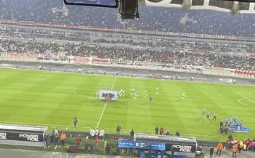 La historia que subió Alario durante el partido.