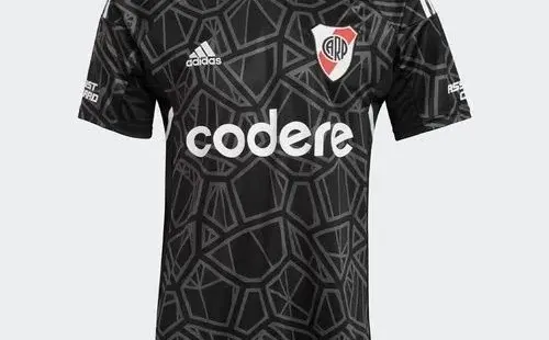 Éste será el buzo que comenzará a utilizar Franco Armani y el resto de los arqueros.