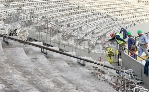 La quita de las butacas en la Sivori Baja (Foto: Prensa River)