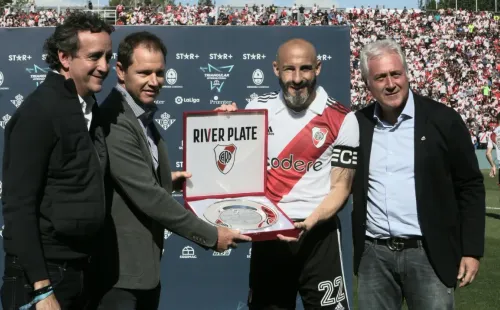 pinola plaqueta dirigentes river