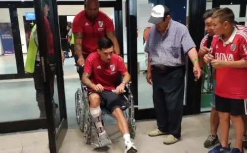 Así tuvo que ser retirado el Colo del Estadio La Pedrera.