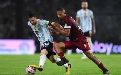 Rondón enfrentó varias veces a la Selección Argentina y le marcó dos goles. (Foto: Getty).