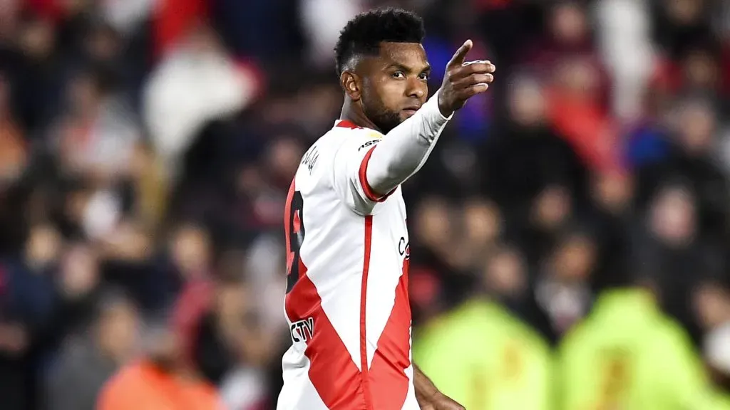 Miguel Borja le saca medio paso de ventaja a Rondón para ir a La Bombonera.