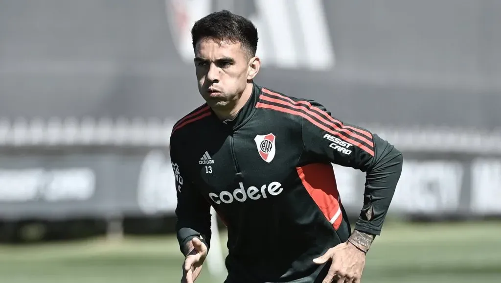 Finalmente, Enzo Díaz se mantiene como suplente, increíblemente. (Foto: Prensa River)