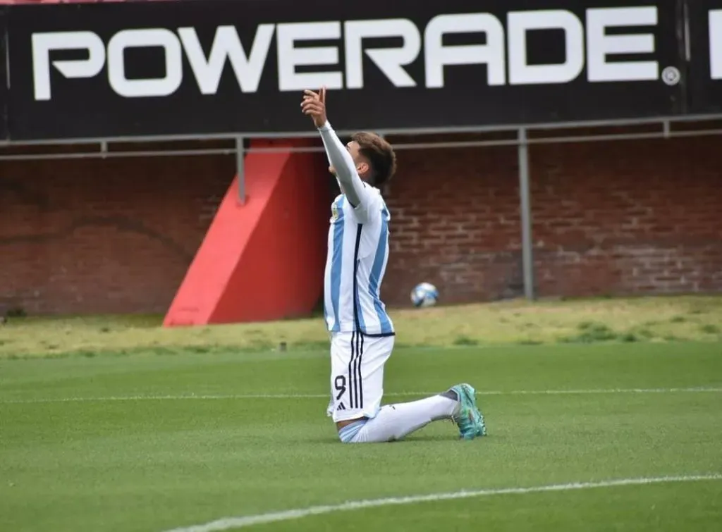 Agustín Ruberto le convirtió un gol a México en un amistoso. (Foto: Prensa Selección Argentina).