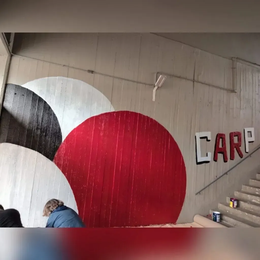 La pintura simbólica para dar inicio al proyecto de los nuevos murales en el Monumental (Foto: Instagram de la Subcomisión del Hincha)