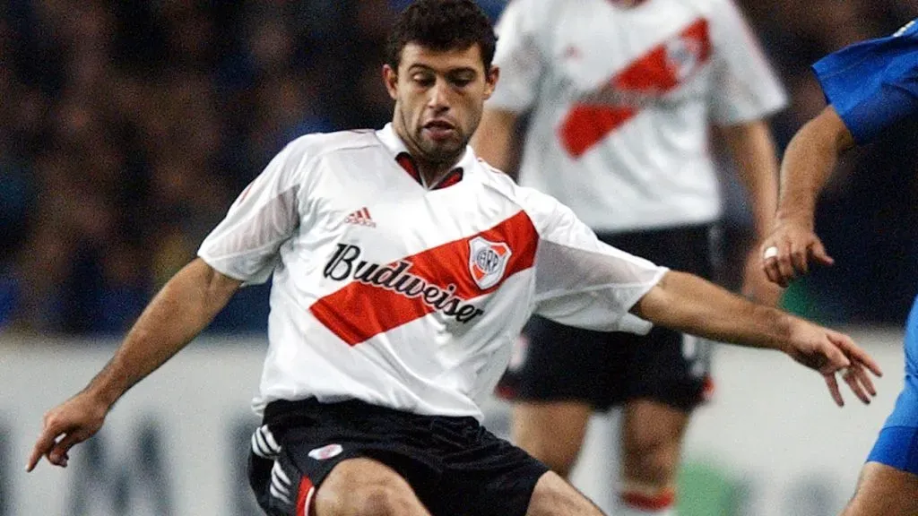 Mascherano durante un partido de River.