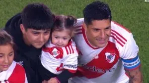 Enzo Pérez en una noche emocionante.