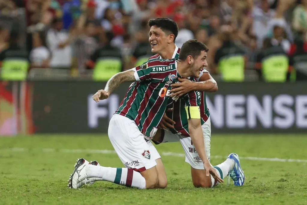 El festejo de Germán Cano con Nino. (Foto: Getty).