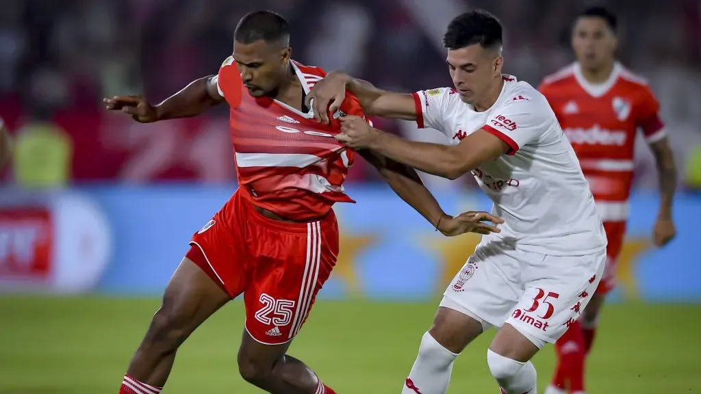 River consiguió un gran número de triunfos ante Huracán. (Foto: Getty)