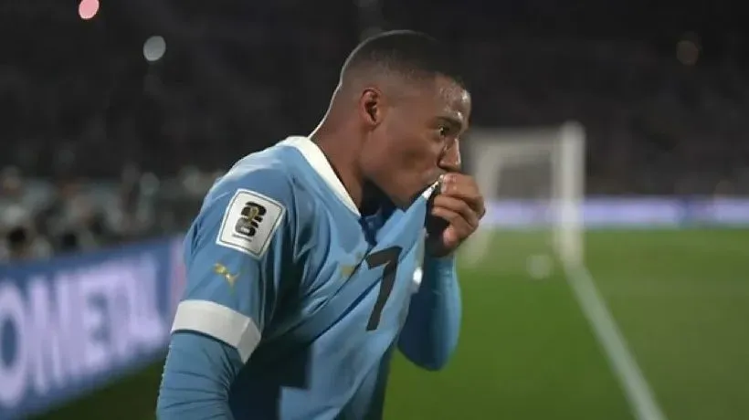 Golazo de Nico De La Cruz en el triunfazo contra Brasil. (Getty)