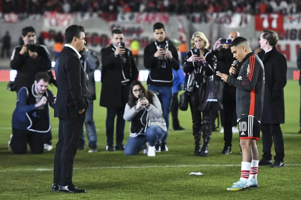 Quintero leyó una carta para Gallardo el día que el Muñeco se despidió del Monumental. (Foto: Getty).