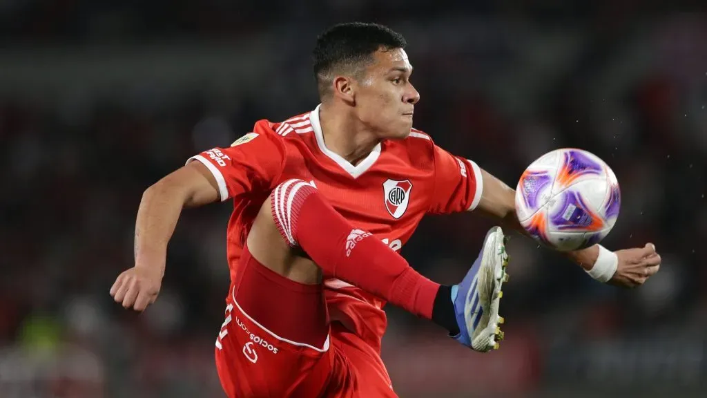 Herrera y la banca de la gente. (Getty)