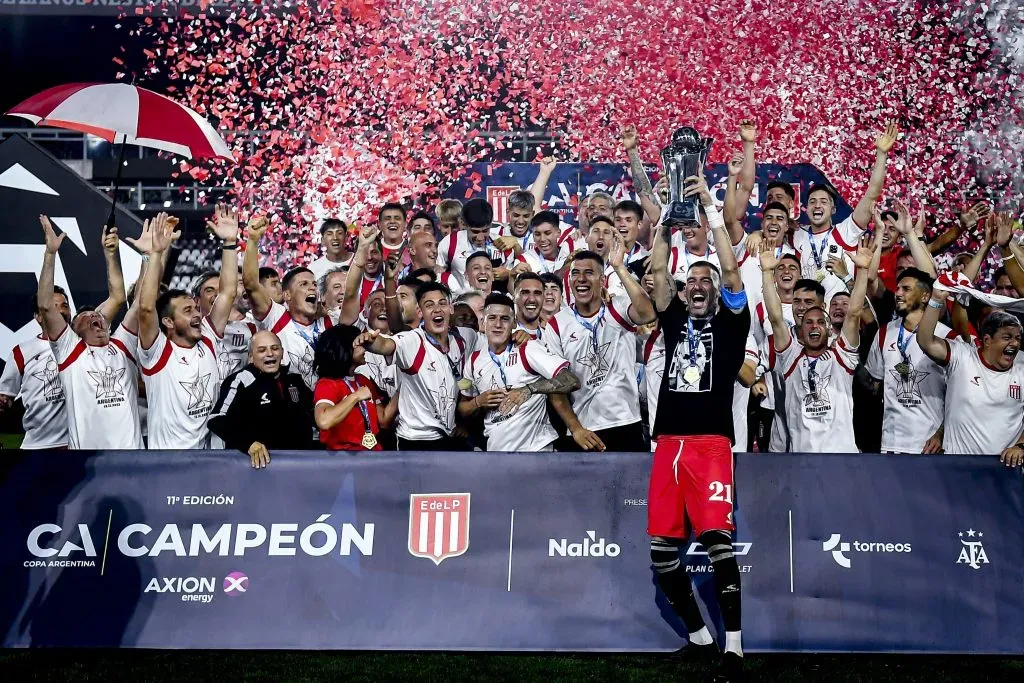 Estudiantes ganó su primera Copa Argentina. (Foto: Getty).