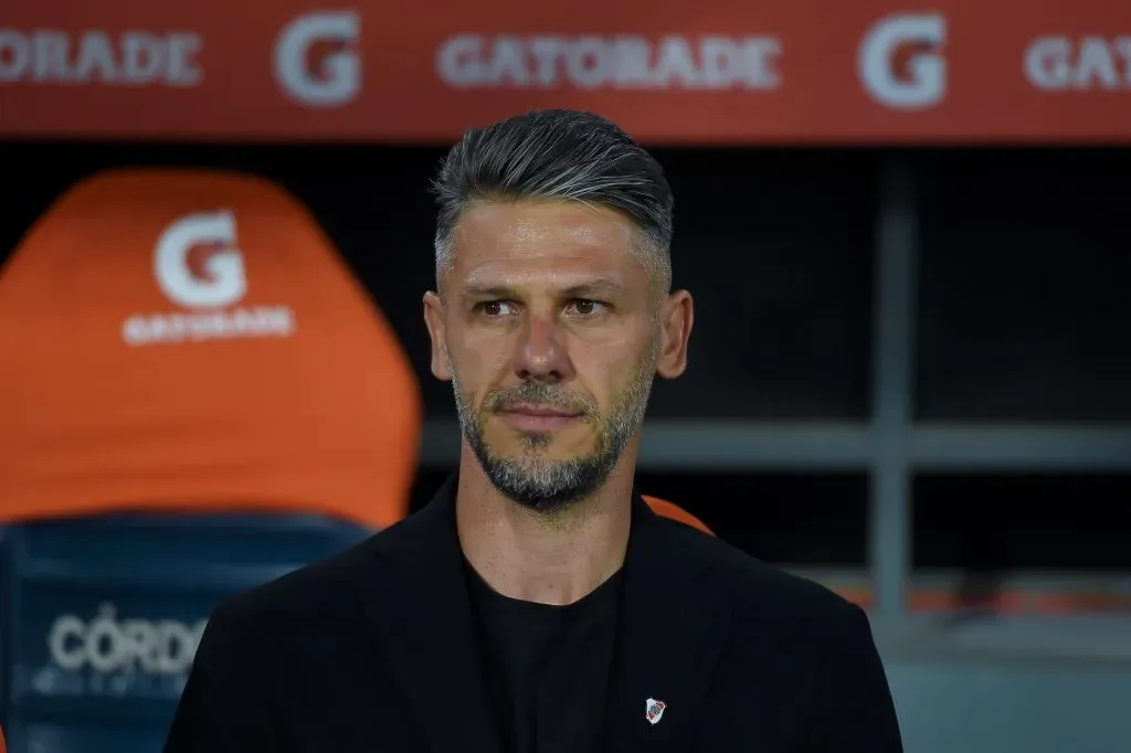 Demichelis piensa cómo rearmar la defensa.