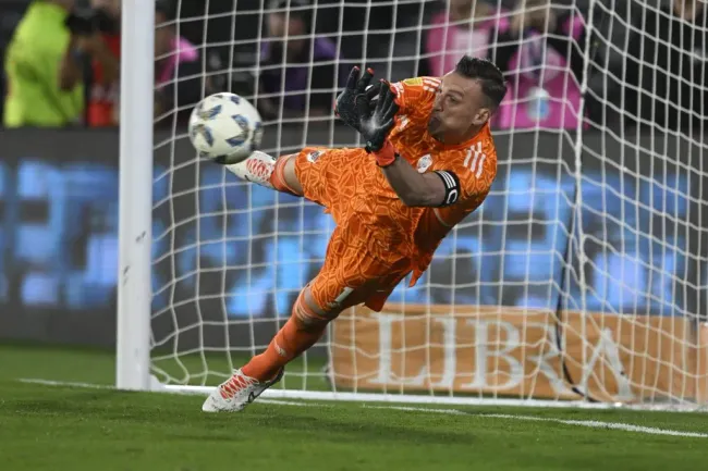 Armani River Rosario Central