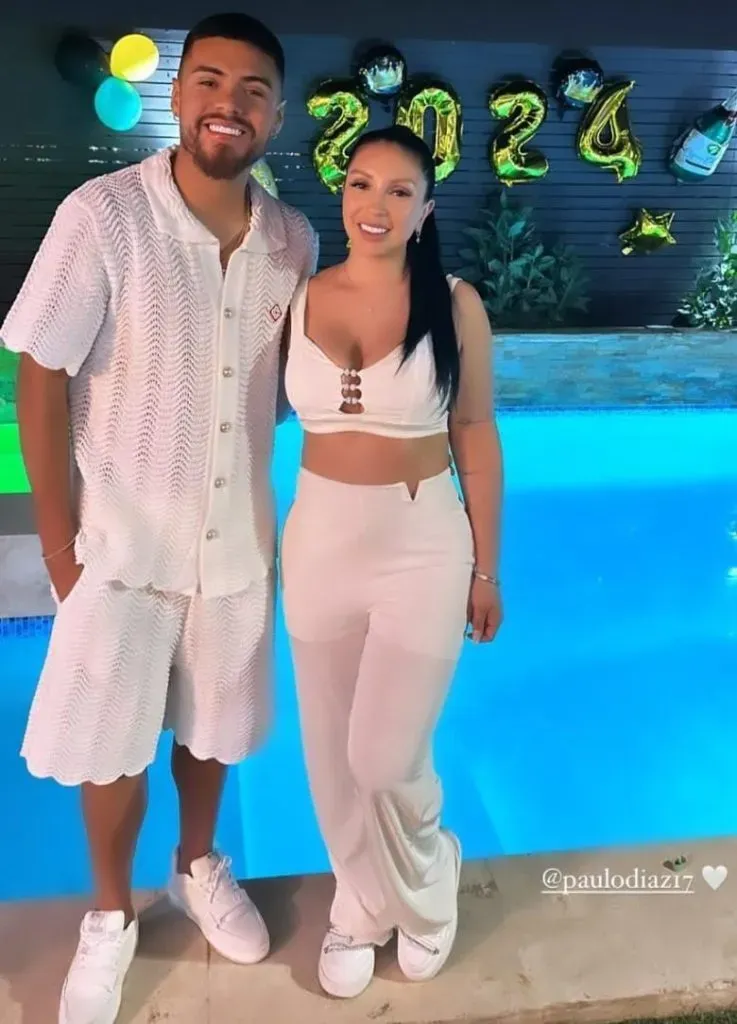 Paulo Díaz con su novia