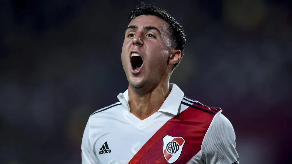 Paradela se va a la Liga MX después de un breve paso por Tigre.