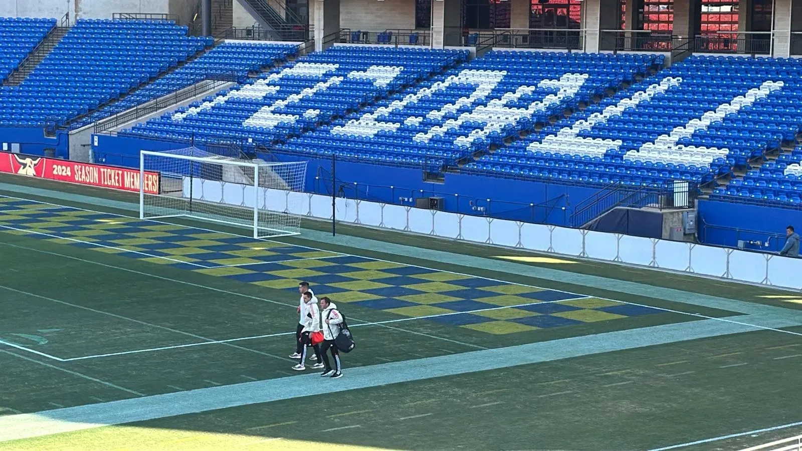 River ya está en el Toyota Stadium. (LPM)