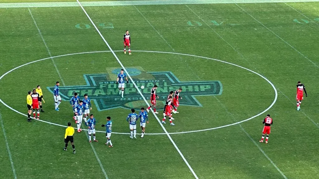 River y Pachuca se van al entretiempo. (Foto: LPM).